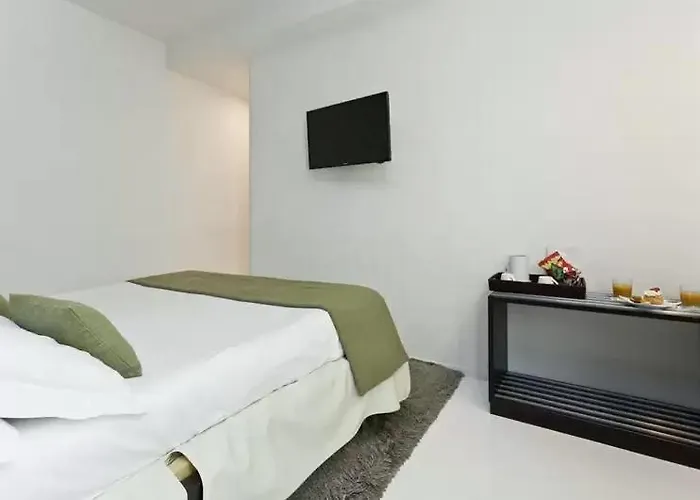 Konukevi Navona 4*