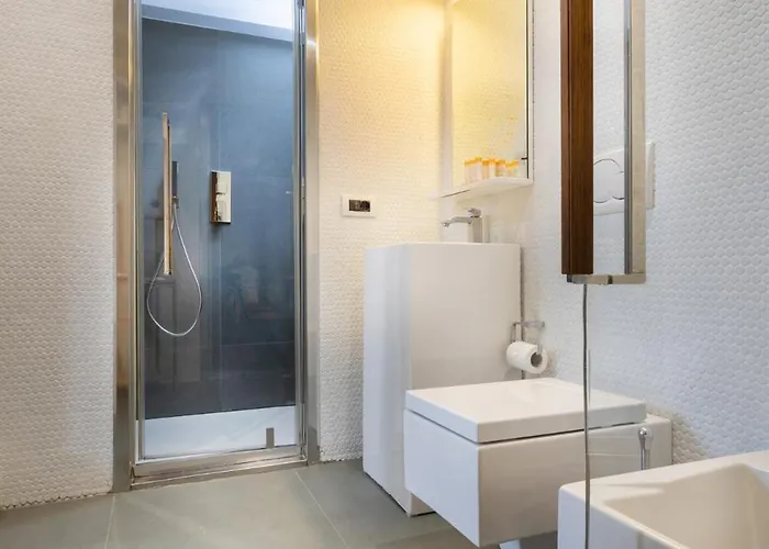 Konukevi Navona 4*