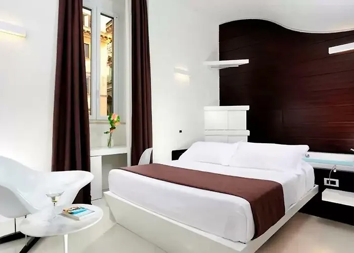 Navona Konukevi 4*